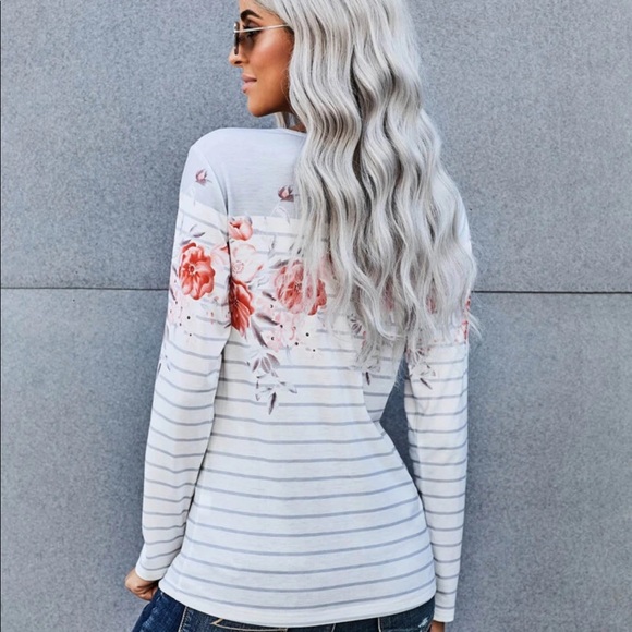 Stripe floral print long sleeve top white gray - Picture 2 of 2